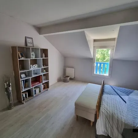 Casa de Férias Charmante Maison Proche De Paris