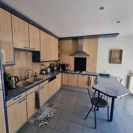 Casa de Férias Charmante Maison Proche De Paris Sainte-Geneviève-des-Bois